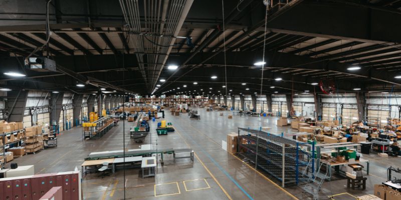 Fulfillment Center vs. Warehousing: What’s the Difference?